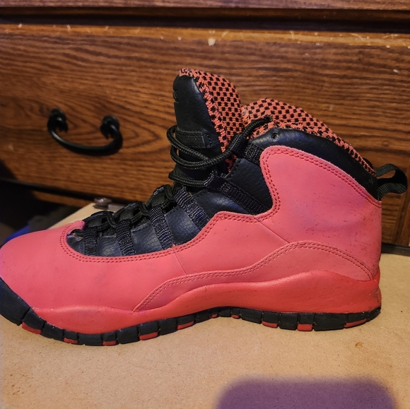 Jordan Chicago 10s size 6.0 - Picture 4 of 6